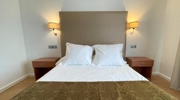 Hotel Fay Victoria Beach