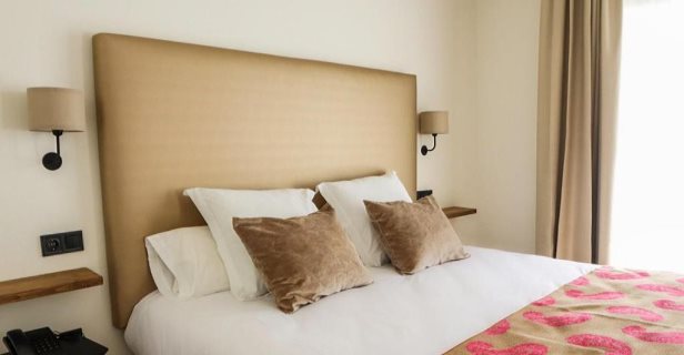 Hotel Fay Victoria Beach