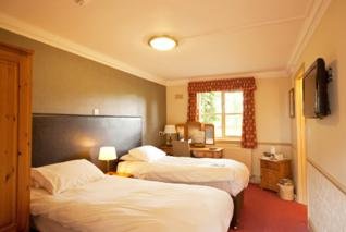 Hotel Feathers Inn