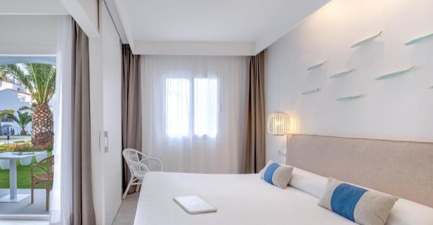 Hotel Fergus Style Carema Beach