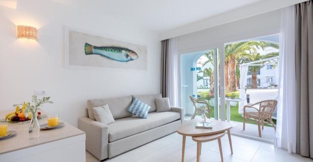 Hotel Fergus Style Carema Beach