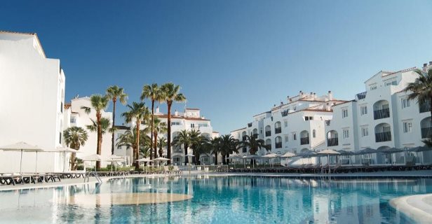 Hotel Fergus Style Carema Beach