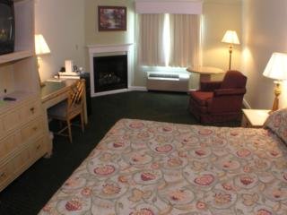Hotel Fireside Inn & Suites Auburn