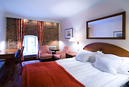Hotel First Reisen