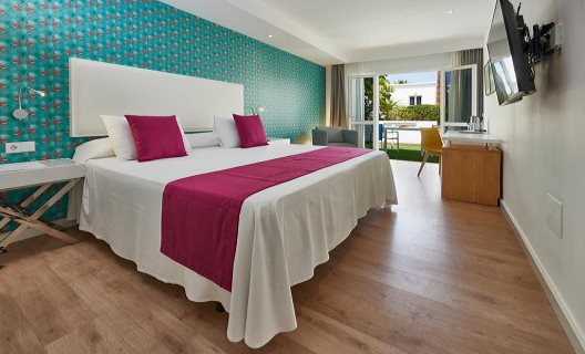 Hotel Flamingo Beach Mate