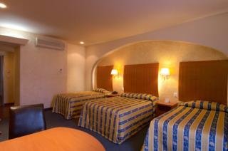Hotel Flamingo Inn