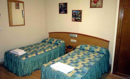 Hotel Gabriel Y Galan