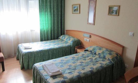 Hotel Gabriel Y Galan