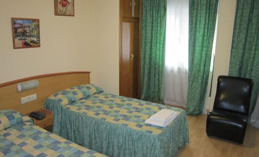 Hotel Gabriel Y Galan