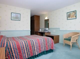 Hotel Gatwick Worth