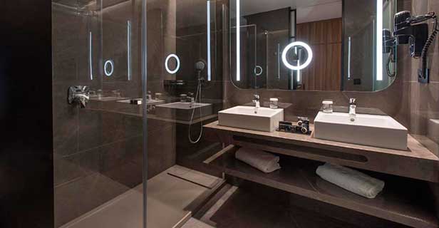 Hotel Giralda Center