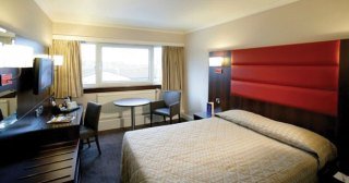 Hotel Glasgow Pond