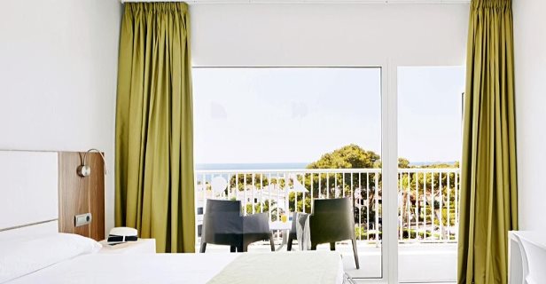 Hotel Globales Cala Blanca