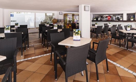 Hotel Globales Simar