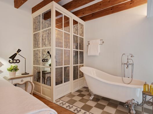 Hotel Gloria De Sant Jaume