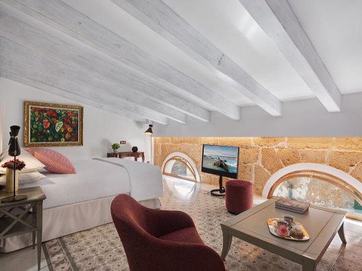 Hotel Gloria De Sant Jaume