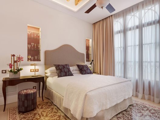 Hotel Gloria De Sant Jaume