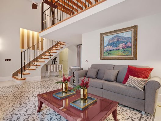 Hotel Gloria De Sant Jaume