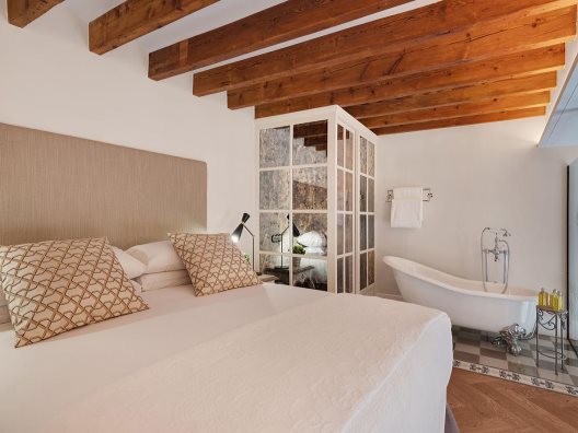 Hotel Gloria De Sant Jaume