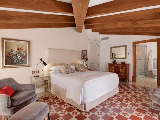 Hotel Gloria De Sant Jaume