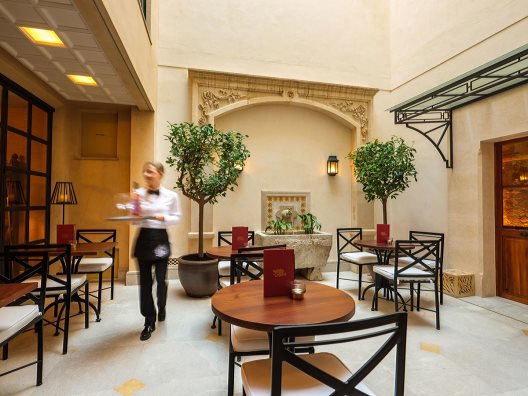 Hotel Gloria De Sant Jaume