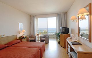 Hotel Golden Coast Beach