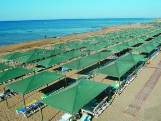 Hotel Golden Coast Resort