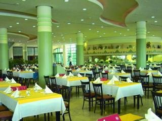 Hotel Golden Coast Resort