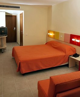 Hotel Golden Tulip Fantasy Beach