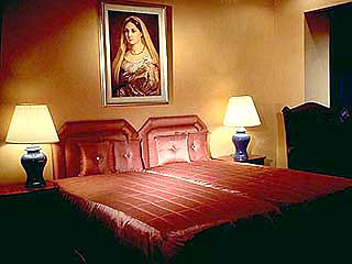 Hotel G.R Louis