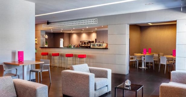 Hotel Granada By Pierre Vacances