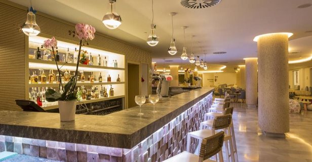 Hotel Grand Palladium White Island Resort & Spa