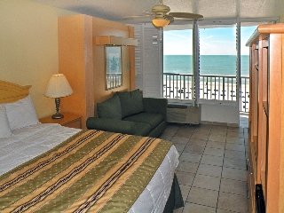 Hotel Grand Plaza Beachfront Resort