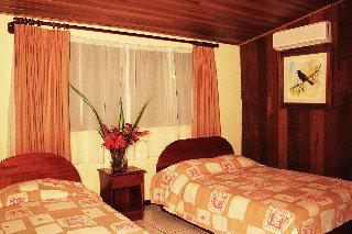Hotel Green Lagoon Falls Park Lodge