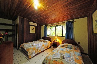Hotel Green Lagoon Falls Park Lodge