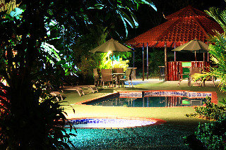 Hotel Green Lagoon Falls Park Lodge