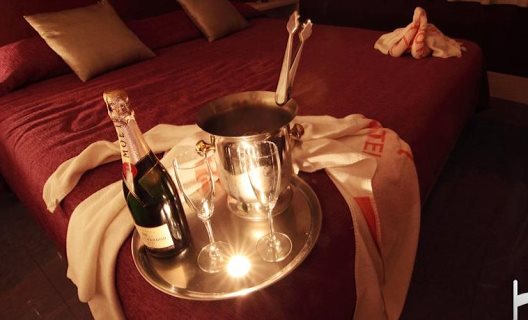 Hotel H