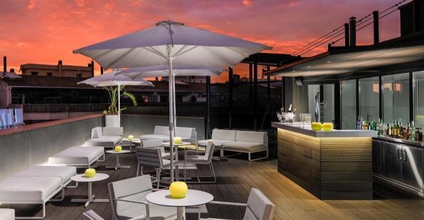 Hotel H10 Casanova