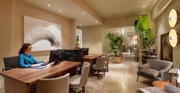 Hotel H10 Palacio Colomera