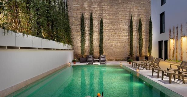 Hotel H10 Palacio Colomera