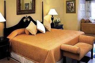 Hotel Half Moon