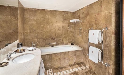 Hotel Halkin