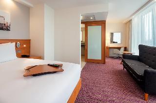 Hotel Hampton By Hilton Waterloo