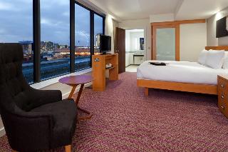 Hotel Hampton By Hilton Waterloo