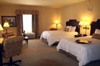 Hotel Hampton Inn And Suites
