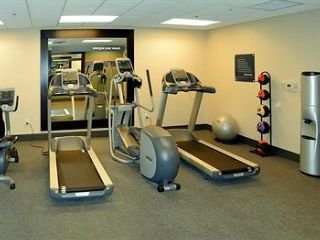 Hotel Hampton Inn And Suites Airport