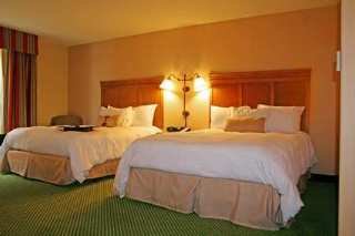 Hotel Hampton Inn Hays-north Of I-70