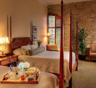 Hotel Harbourview Inn