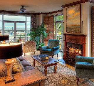 Hotel Harbourview Inn