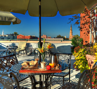 Hotel Harbourview Inn